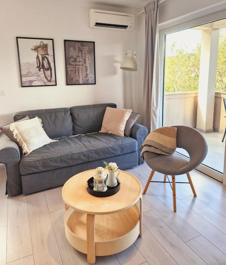Apartments Nina Rab Town Croatia