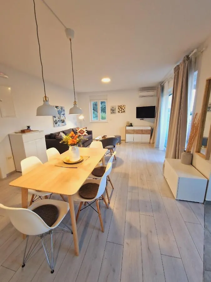 Apartments Nina Rab Town Croatia