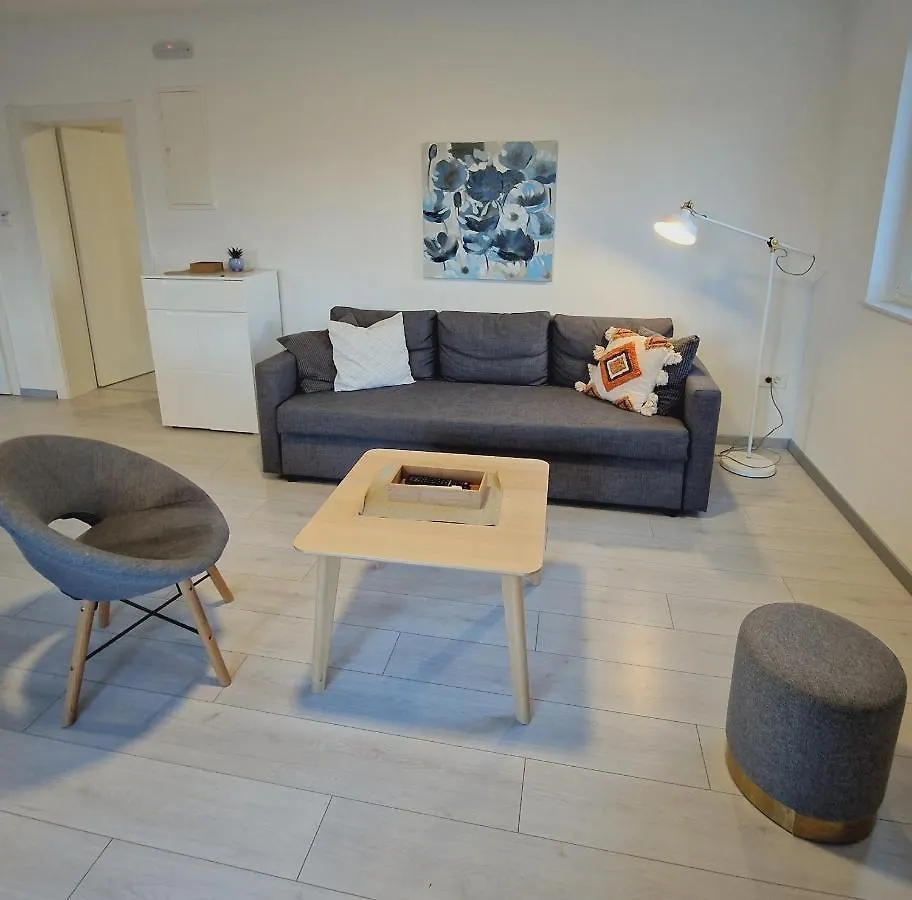 Apartments Nina Rab Town 0*,