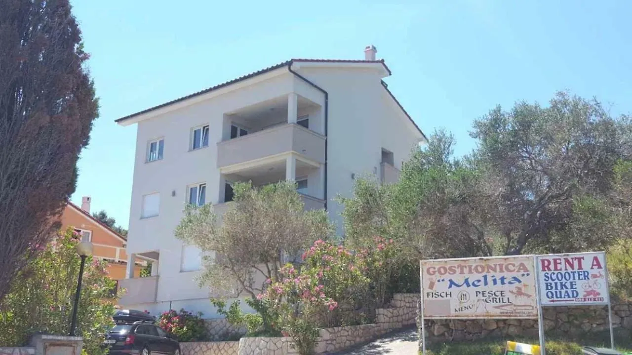 Apartments Nina Rab Town 0*,