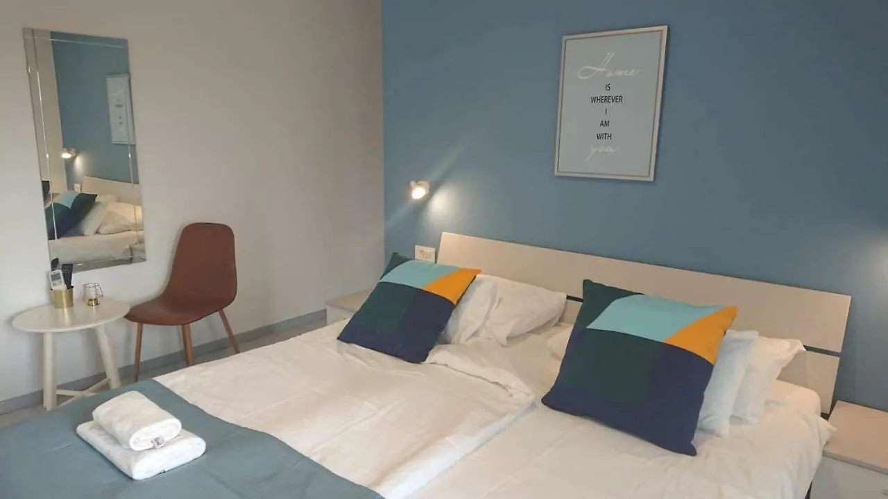 Apartments Nina Rab Town 0*,  Croatia