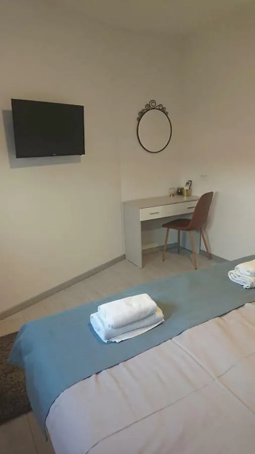 Apartments Nina Rab Town 0*,
